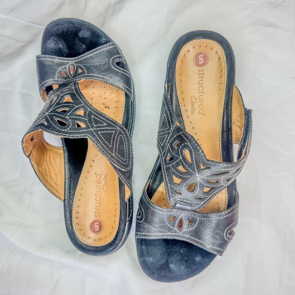 Clarks Collection Black Leather Laser Cut Out Adjustable Slide Sandals 6.5